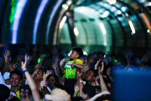 BIB: 10004
                            <button type="button" onclick="openModal(21897822)" class="btn btn-primary btn-sm float-right btn-popup" data-toggle="modal" data-target=".modal-high-quality">
                        <i class="fas fa-shopping-cart"></i> Add to Cart
                    </button>
                                            <button type="button" onclick="isThisMe(21897822, true)" class="btn btn-success btn-sm float-right btn-popup btn-isme hidden" data-toggle="tooltip" data-placement="bottom" title="นี่คือรูปของคุณใช่ไหม คลิกที่นี่เพื่อเอาเข้าอัลบั้ม">
                        <i class="fas fa-plus"></i> Add to album
                    </button>
                    <button type="button" onclick="isThisMe(21897822, false)" class="btn btn-warning btn-sm float-right btn-popup btn-isnotme hidden">
                        <i class="fas fa-ban"></i> Remove from album
                    </button>